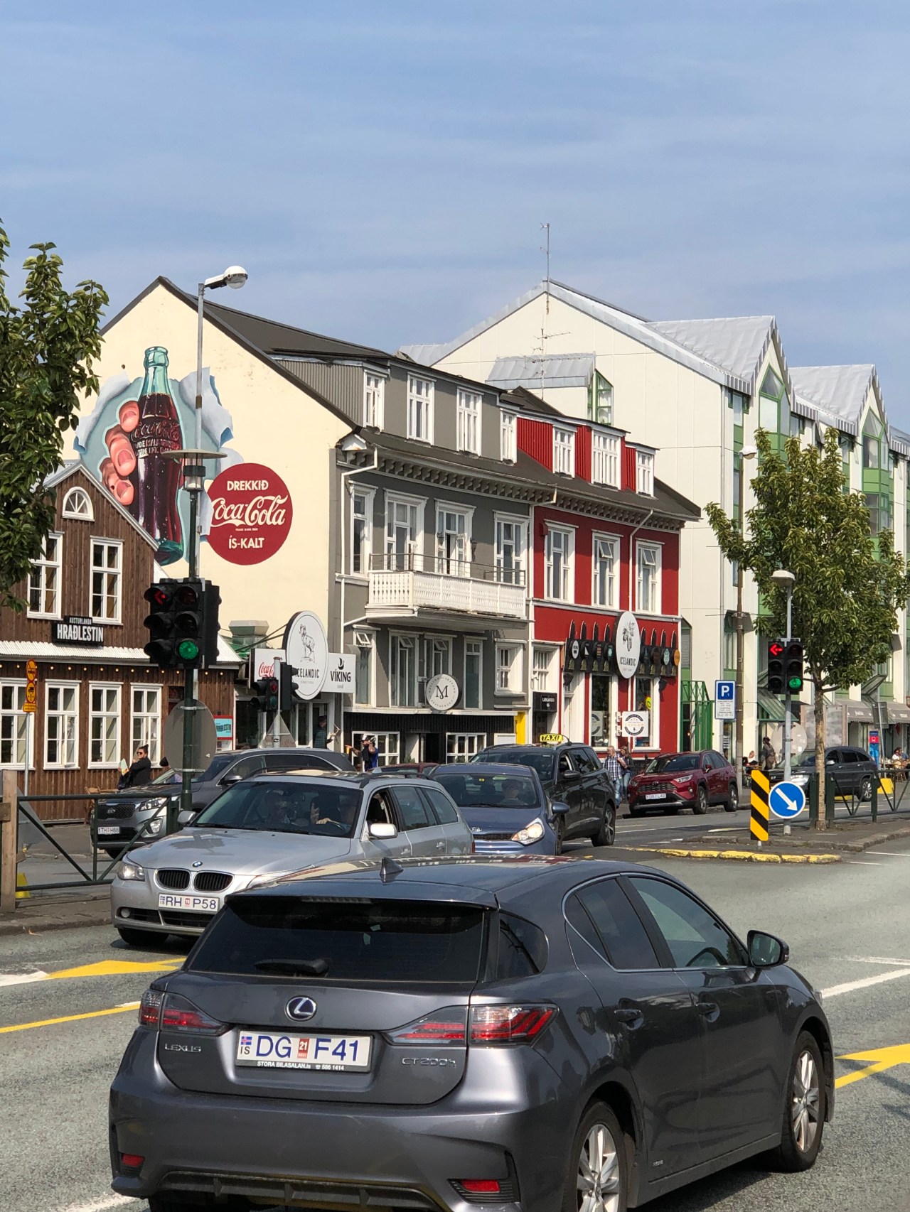 6537ECB8-B738-45F7-98B6-404FFA08DC3F