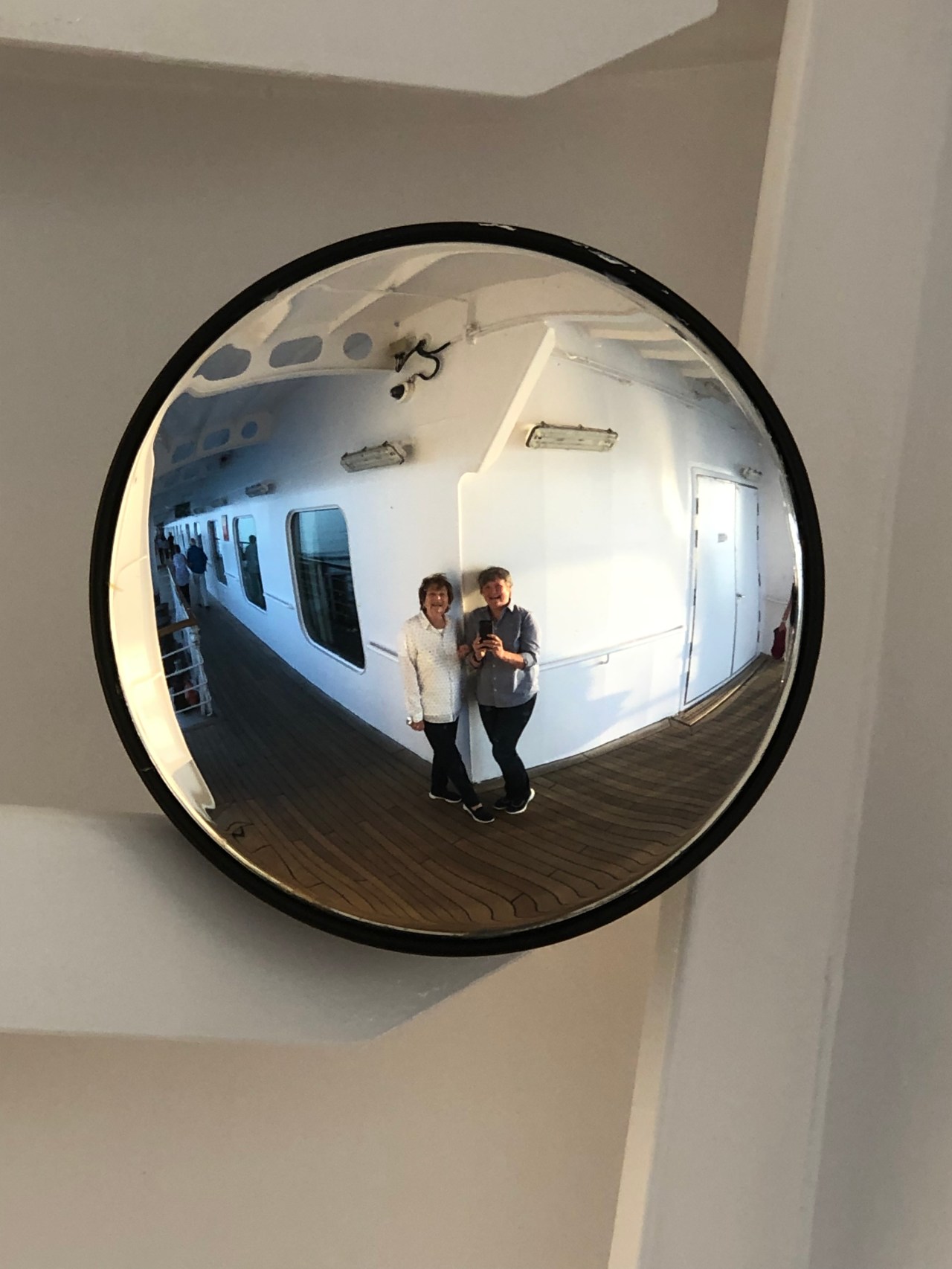 7792A014-8139-4D18-9701-5698E7FDE055