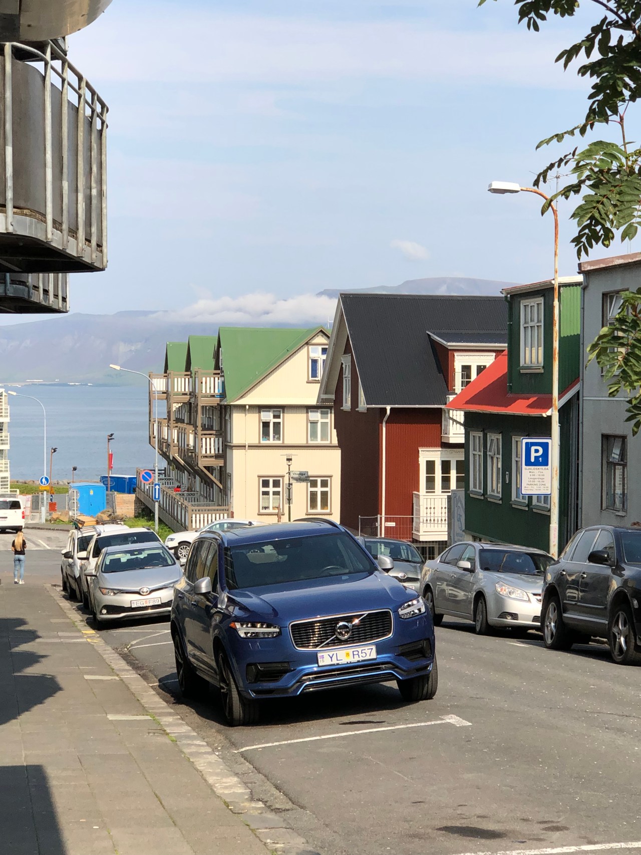 D0786A0D-98FA-45A9-83E5-E4F5BC13E43B