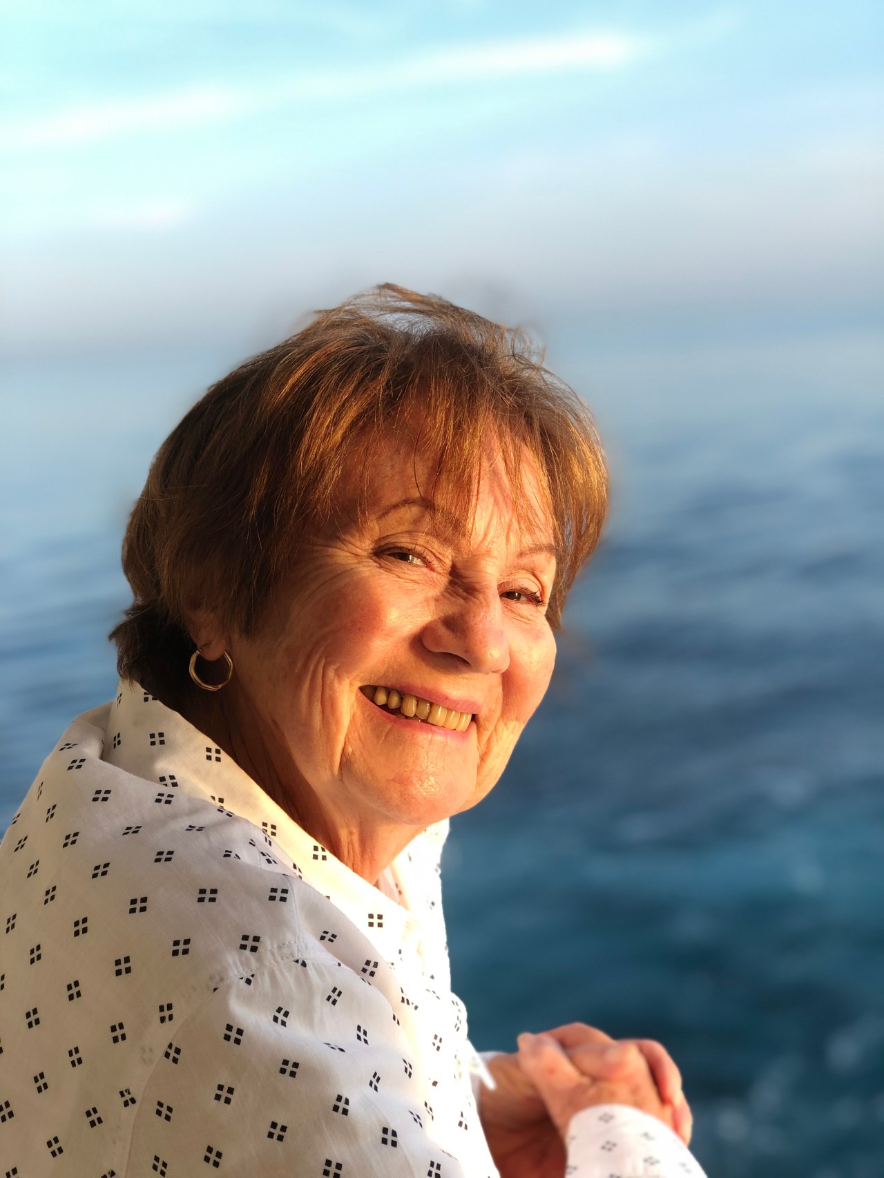 EFE55230-9B4B-4061-B3D7-1BA6A695932B